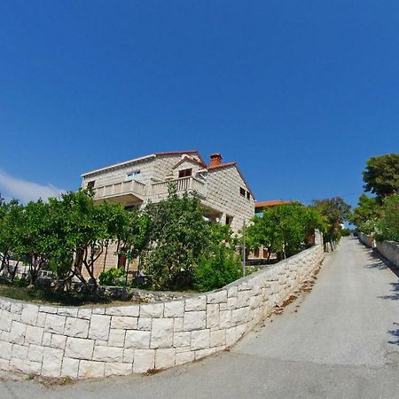 Large And Charming Apartment Near Beach With Big & Sunny Terrace Sumartin Luaran gambar