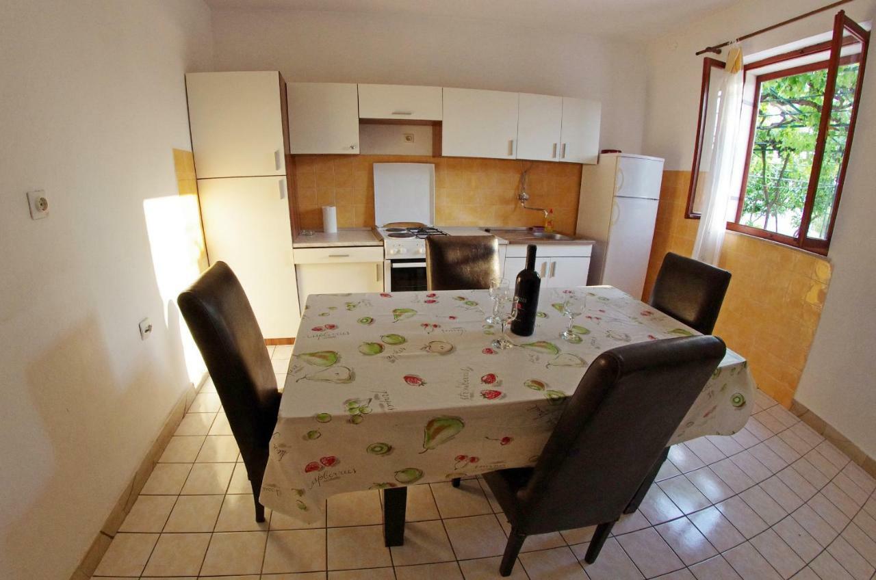 Large And Charming Apartment Near Beach With Big & Sunny Terrace Sumartin Luaran gambar