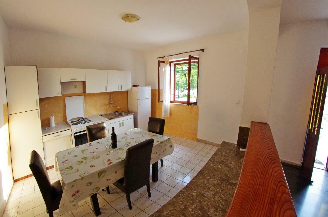 Large And Charming Apartment Near Beach With Big & Sunny Terrace Sumartin Luaran gambar